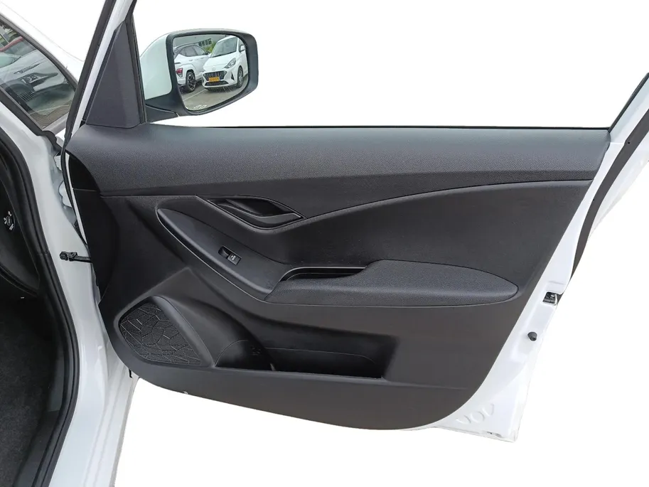Hyundai ix20 1.4i Go! | Navigatie | Parkeercamera | Airco |