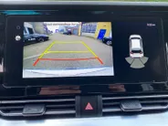 Kia e-Niro DynamicLine 64 kWh | Climate control | Navigatie | 17 inch LM-velgen | Keyless | AppleCarPlay-Android Auto | Parkeercamera | SOH 99.3% |