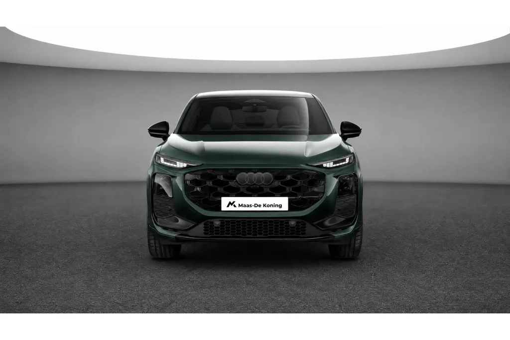 Audi Q3 Sportback 1.5 e-hybrid S edition 272 PK · Glazen panoramadak · Tech pro · Trekhaak elek. wegklapbaar