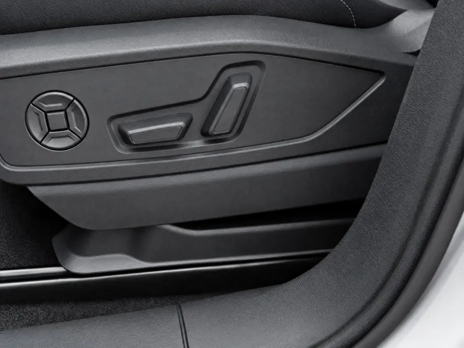 Audi Q5 e-hybrid quattro S edition 299 PK · Head-up display · Adaptieve luchtvering · Glazen panoramadak