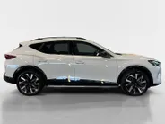 CUPRA Formentor 1.5 TSI e-Hybrid Business | Panoramadak | Stuur verwarming etc! | Trekhaak | Super compleet en helemaal nieuw!