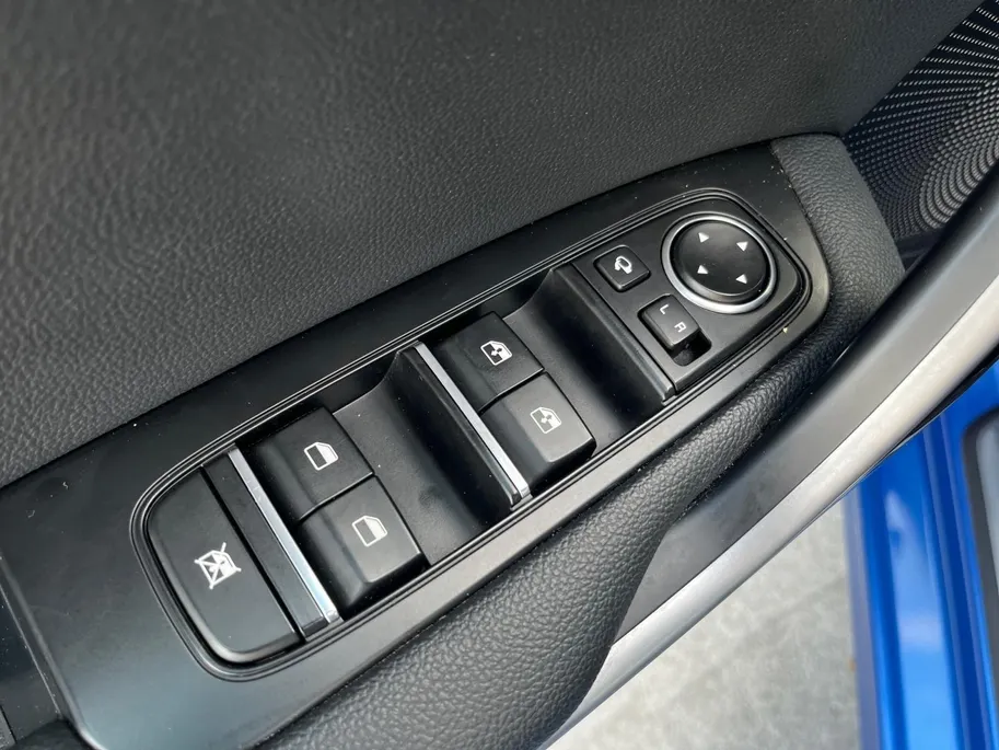 Kia Ceed Sportswagon 1.6 GDI PHEV DynamicLine Automaat | Navi | Camera | Climate Control | Cruise Control | LM Velgen | LED Koplampen | Apple Carplay