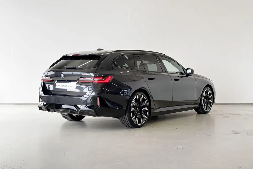 BMW 5 Serie Touring 550e xDrive Innovation Pack M Sportpakket Pro