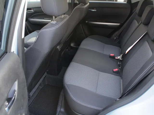 Suzuki Vitara 1.4 Boosterjet Select Smart Hybrid | € 4400,- DEMO VOORDEEL | Navi | Adap. Cruise | Camera | Park sens