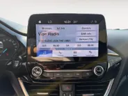 Ford Fiesta 1.0 EcoBoost Titanium | Dealer onderhouden | Winter pack | Parkeersensor achter | Apple carplay & Android auto | Navigatie via carplay | Cruise control | Elektr. inklapbare buitenspiegel | Privacy glas |