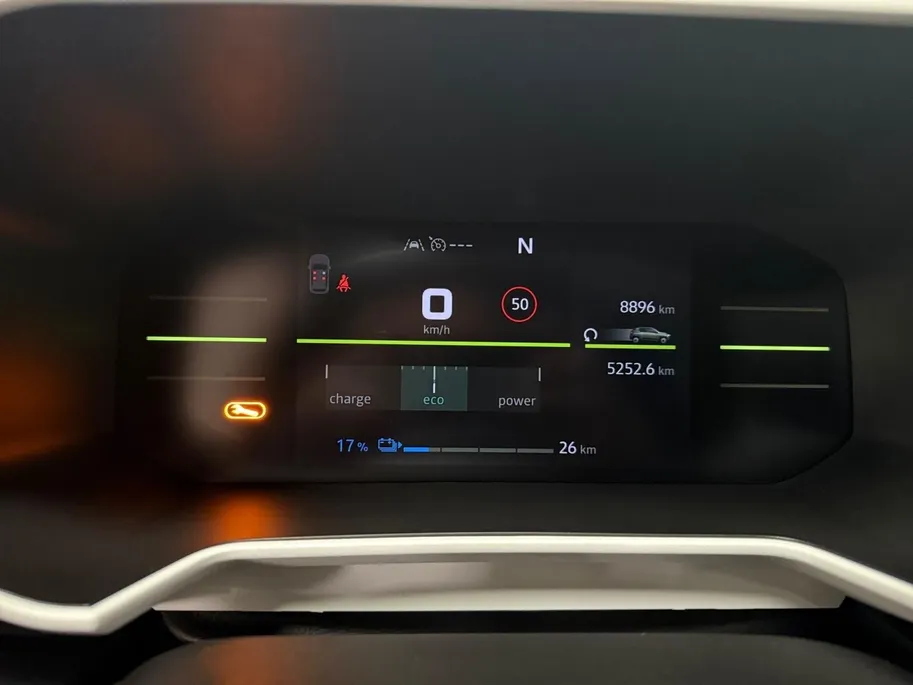 Dacia Spring Extreme 65 26.8 kWh AUTOMAAT CAMERA APPLE CARPLAY ANDROID AUTO HOGE INSTAP AIRCO CRUISE CONTROLE PAS 8000KM