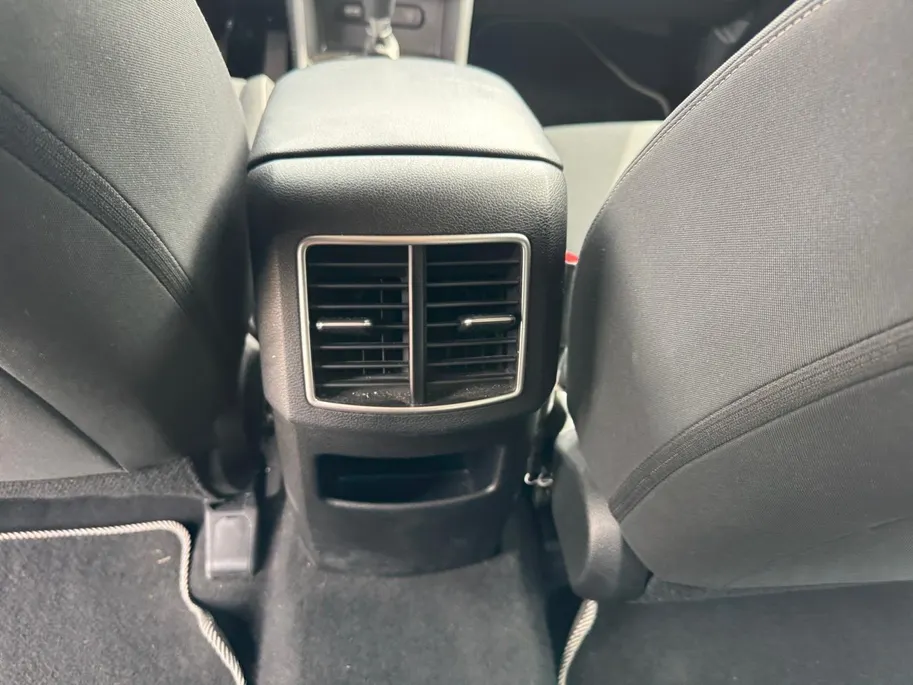 Kia Sportage 1.6 T-GDi MHEV DynamicLine | Navi | Camera | Cruise Control | Stoel-/Stuurverwarming | LM Velgen | Apple Carplay | Android Auto
