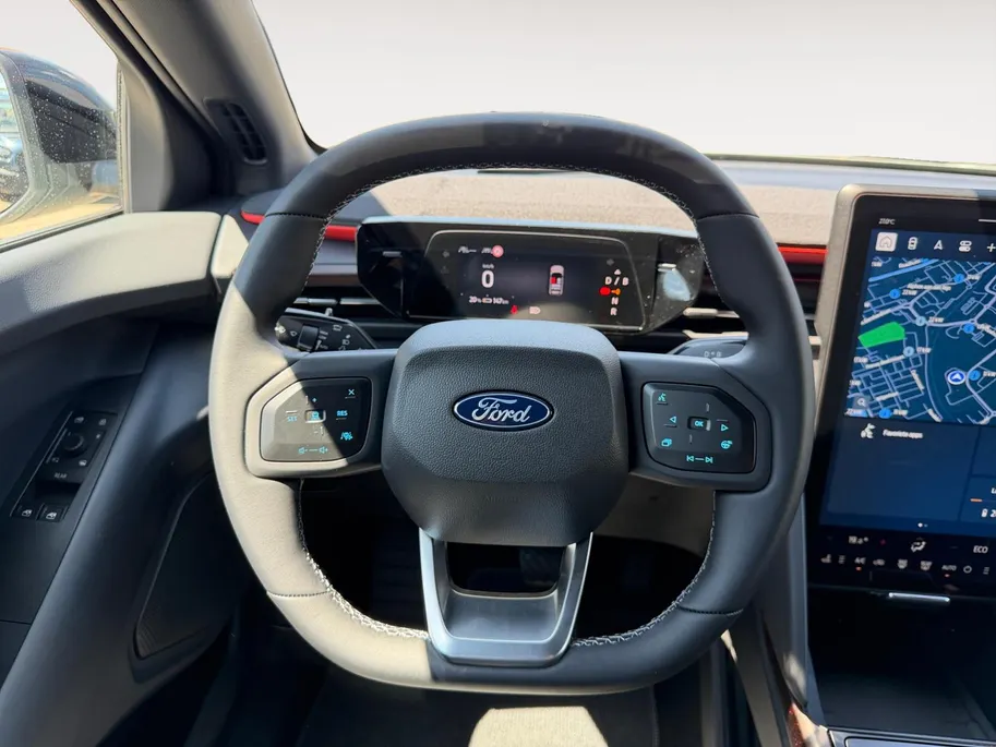 Ford Explorer Collection Extended Range RWD 79 kWh | Nieuw te Bestellen | €3.500,- Ready Set Ford Bonus | 579km WLTP Rijbereik | Trekhaak | B&O Premium Audio | 360 Graden Camera | HUD | Verwarmbare Voorstoelen | Verwarmbaar Stuur