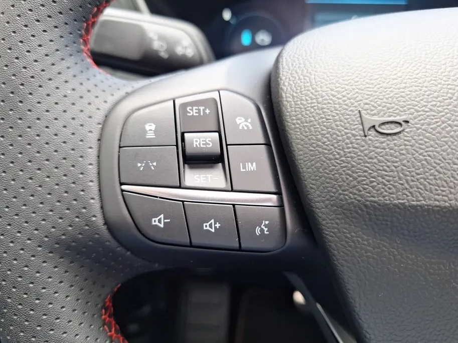 Ford Kuga 2.5 PHEV ST-Line X | Winterpack | Adaptive cruisecontrol | Dodehoekdetectie | Panoramadak | Black Pack | 20' Lichtmetaal | 360Camera | Matrix Led | Halfleer | B&O Audio | Nieuw te bestellen |
