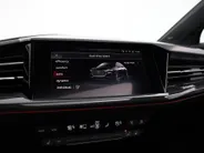 Audi Q4 e-tron 50 299pk Quattro S Competition 77 kWh · SOH 93% · Panoramadak · Wegklapbare Trekhaak · Elek. Voorstoelen · Leder Interieur · 21'' Inch ·