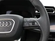 Audi A3 Sportback 45 TFSIe 272pk S-Tronic S edition Competition · Panoramdak · Camera · SONOS Sound · Head-Up Display · Matrix LED · Garantie t/m 28-09-2030 of 100.000km