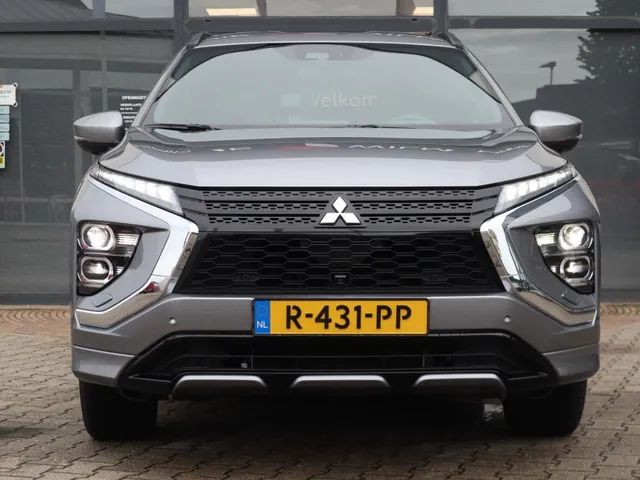 Mitsubishi Eclipse Cross 2.4 PHEV Executive Trekhaak | All Seasons | Adaptive Cruise