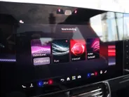 Mercedes-Benz CLA 180 Business Solution AMG l Trekhaak l Panoramadak l stoelverwarming