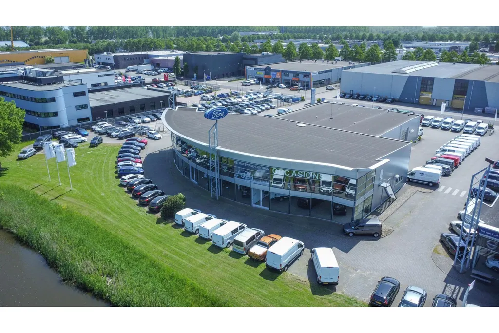 Porsche Taycan Cross Turismo 4 93 kWh sport chrono - panoramadak -stoelenpakket -stoelverwarming -luchtvering