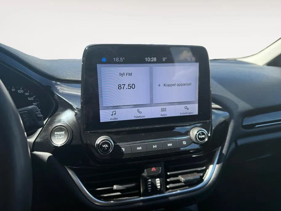 Ford Fiesta 1.0 EcoBoost Hybrid Titanium | Winter Pakket | Apple Carplay & Android Auto | Parkeersensoren achter | Climate Control |