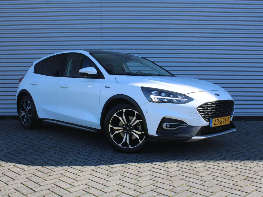 Ford Focus 1.0 EcoBoost Active Business | Trekhaak | Panoramadak | Stuur-/stoel-/voorruitverwarming | Camera | Navi | 18' LM | LED | Cruise adapt. | B&O audio | Zeer nette auto!! |
