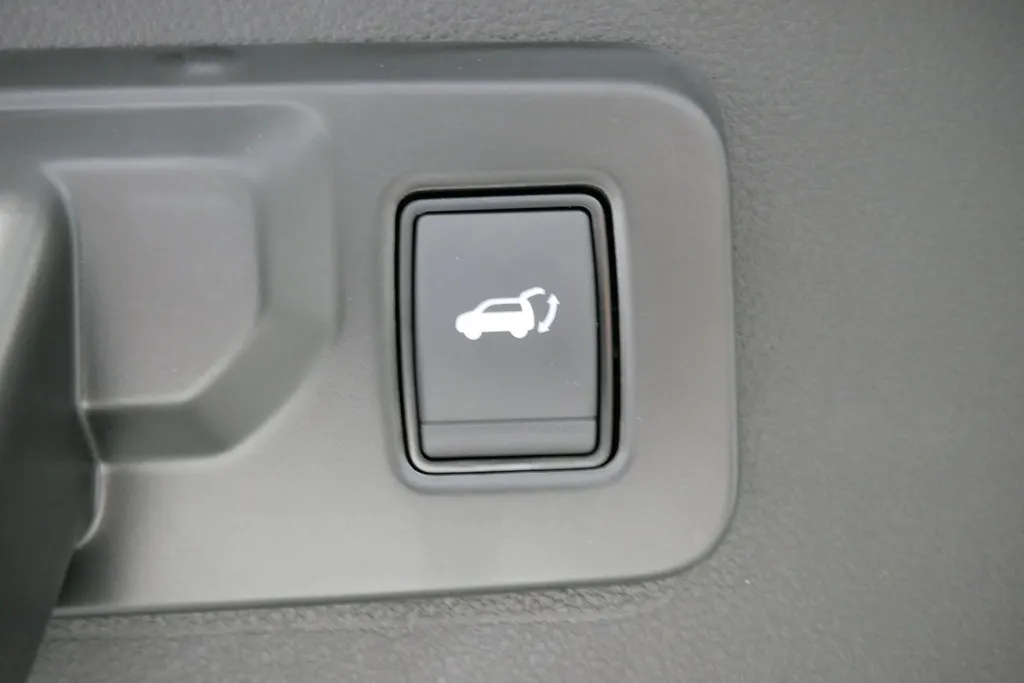 Renault Espace E-Tech full hybrid 200 iconic 5p. | Profiteer nu van €4.000,- Zeeuw & Zeeuw voorraadkorting | Harman Kardon | SolarBay panoramadak | Uit voorraad leverbaar op = op |