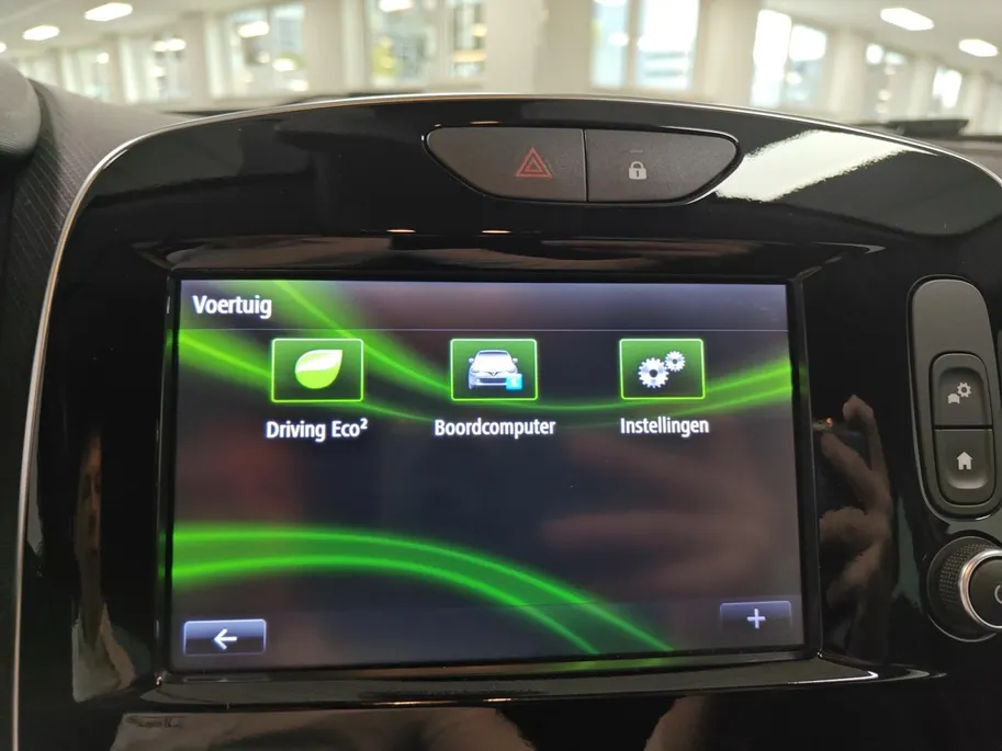Renault Clio 0.9 TCe Limited NAVI AIRCO BLUETOOTH 5 DEURS DEALER ONDERHOUDEN 12 MAANDEN GARANTIE CRUISE CONTROLE ZEER MOOIE AUTO