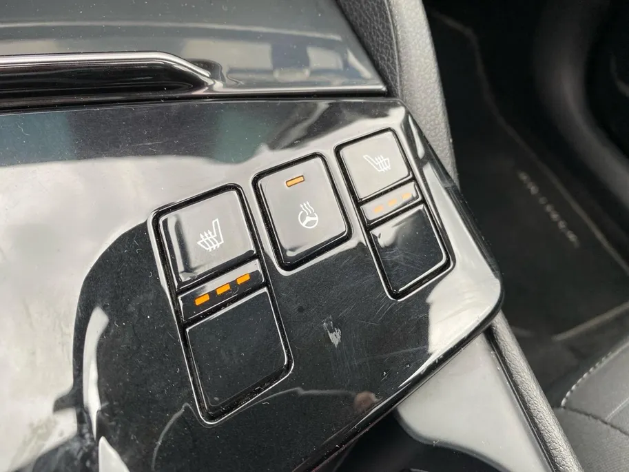 Kia Sportage 1.6 T-GDi Plug-in Hybrid AWD DynamicPlusLine Climate control | Stoel en stuurverwarming | Schuif/kanteldak | 360 camera | Keyless | Dodehoek detectie |