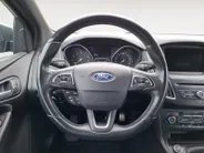 Ford Focus 1.0 ST-Line Wagon | Nieuwe distributieriem | Parkeersensoren | Navigatie | Climate Control | Voorruitverwarming | 17' Lichtmetaal | Trekhaak