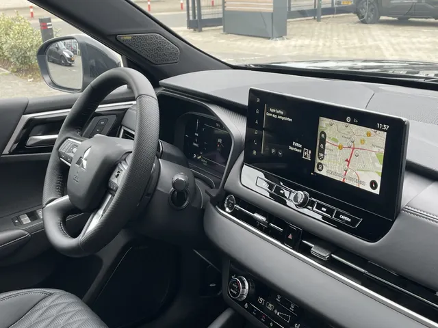 Mitsubishi Outlander 2.4 PHEV Instyle