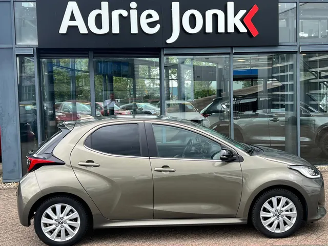 Mazda 2 Hybrid 1.5 Select AUTOMAAT | TREKHAAK | FULL HYBRID | A.CAMERA | HEAD-UP DISPLAY | STOEL- en STUURVERWARMING | APPLE CARPLY/ANDROID AUTO |