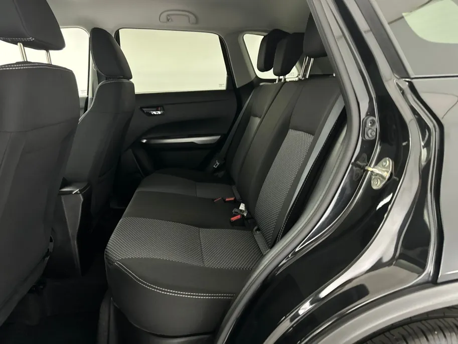 Suzuki Vitara 1.4 Select Smart Hybrid | Navigatie | Adaptieve Cruise Control | Parkeercamera