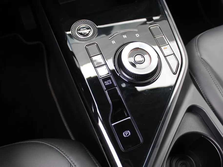 Kia Niro 1.6 GDi Hybrid DynamicLine | Camera | Cruise adapt. | Clima | 16' LM | Navi | Keyless |
