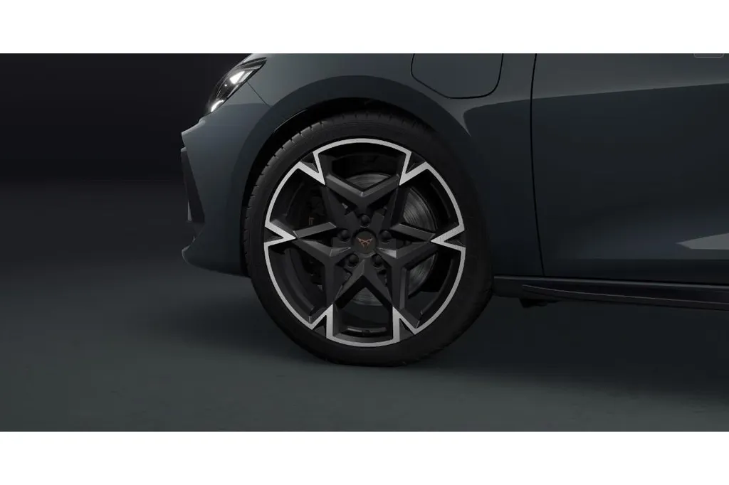 SEAT Leon 1.5 TSI e-Hybrid VZ Performance 272PK l Sennheiser Audio l Navigatie l Intelligent Drive l Wegklapbare Trekhaak l Incl herwaardering & inruilpremie
