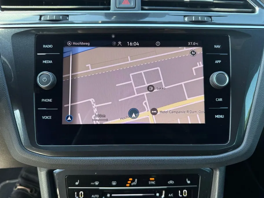 Volkswagen Tiguan 1.5 TSI R-Line Business+ | Automaat | Cruise Control | Climate Control | Digital Dashboard | Stoelverwarming | Stuurverwarming | Navigatie | Parkeersensoren |