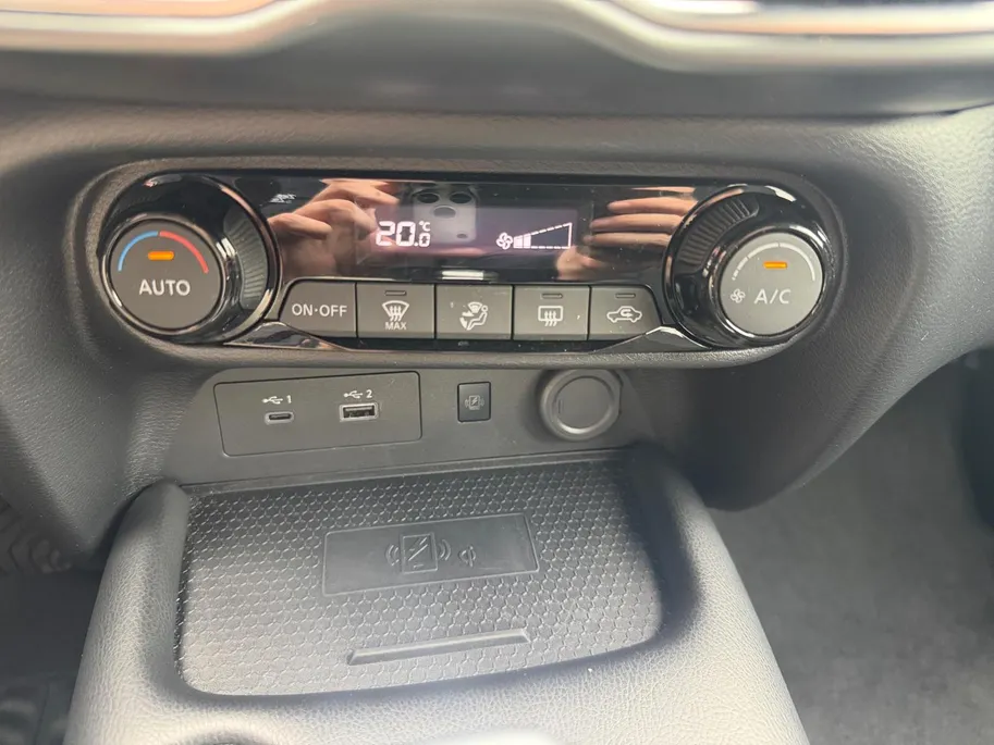 Nissan Juke 1.6 Hybrid N-Connecta | Navigatie | Apple Carplay/ Android Auto | Achteruitrijcamera | Climate Control | Parkeersensoren voor & achter |