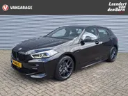 BMW 1 Serie 118i Business Edition M-exterieur pakket | Digitaal cockpit | Navigatie | Cruise | Climate | M-bekleding | M-stuur | Apple Carplay/Android Auto