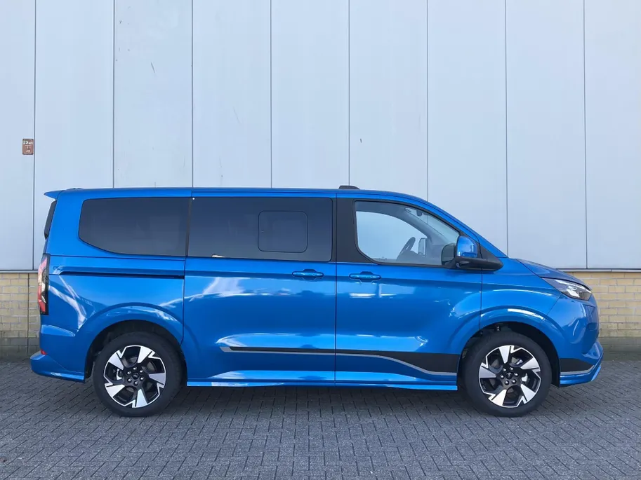 Ford Tourneo Custom E-Custom 65kW 218pk Sport 8- 340 L1H1 Sport ELEKTRISCH-Personenvervoer 8 zitplaatsen-Panoramadak-Sportuitvoering