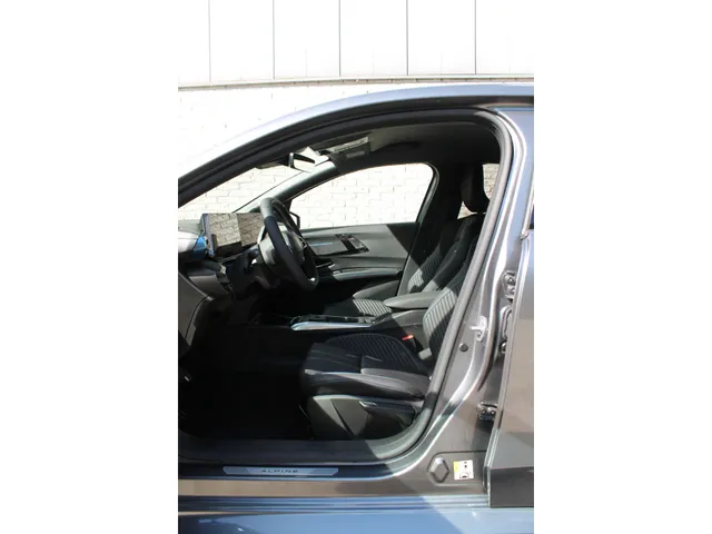Renault Clio 1.8 Hybrid 160 esprit Alpine *  Vermelde prijs is inclusief korting t.w.v. 1300,- *