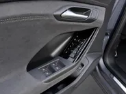 Audi Q6 e-tron S edition 306pk performance 100 kWh · Panoramadak · Luchtvering · Trekhaak · 360 Camera · Warmtepomp · Head-Up · Elek. Voorstoelen · 21'' Inch · 24-11-2030 of 100.000km