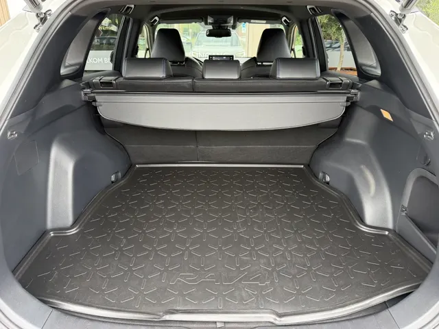 Toyota RAV4 2.5 Hybrid Bi-Tone | Stoel & stuurverwarming | Keyless