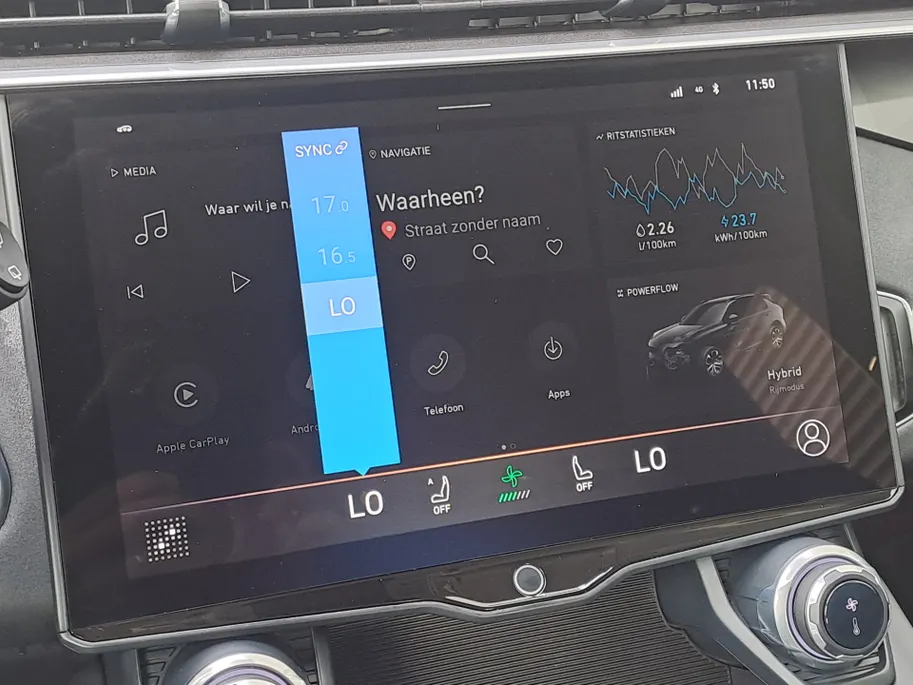 Lynk & Co 01 1.5 PHEV | SOH 97,3% | Automaat | Camera | Navigatie | Climate Control | Trekhaak afneembaar | Apple Carplay/Android Auto | DAB | Keyless entry | Keyless start | Stoel verw.
