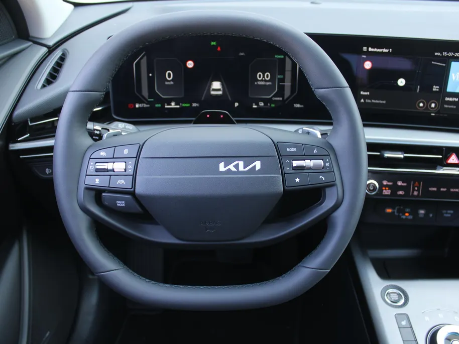 Kia Niro 1.6 GDi Hybrid DynamicPlusLine | Stuur-/stoelverwarming | Schuifdak | Elek. stoelverstelling + achterklep | Dodehoekdetectie | Camera | Telefoonlader | HK audio | LED |