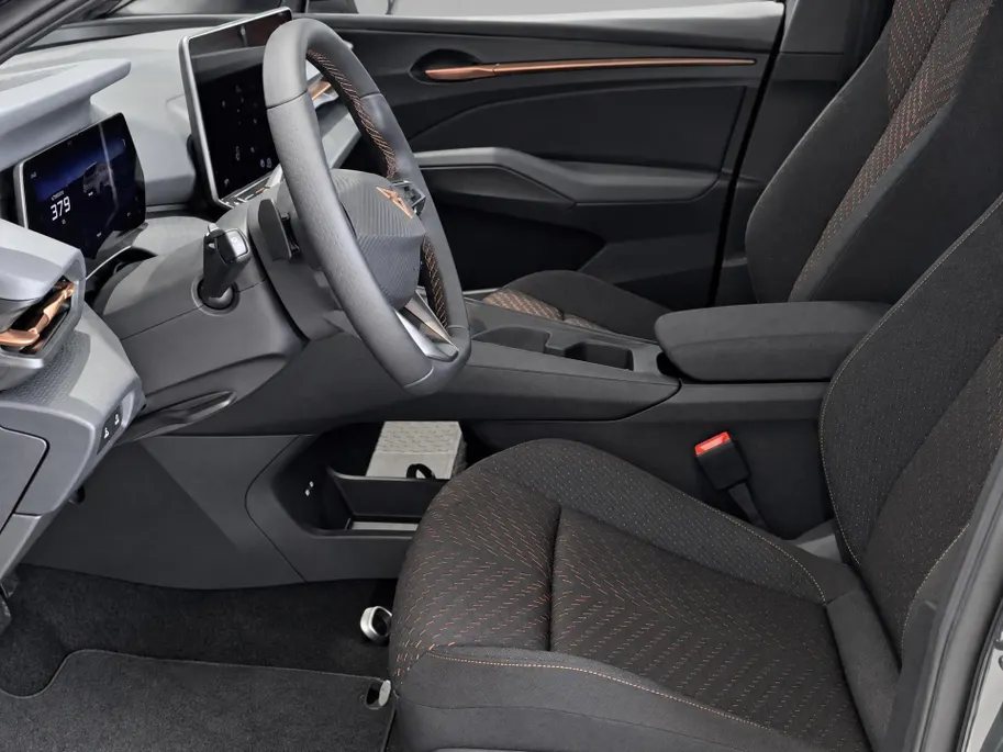 CUPRA Raval Business First Edition 56 kWh 211 PK l 18' Devier l Achteruitrijcamera l Stoel en Stuurverwarming