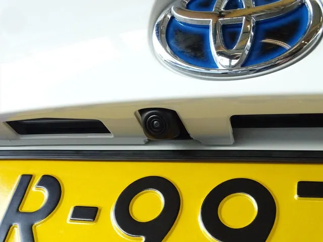 Toyota C-HR 1.8 Hybrid 122pk CVT Active | Apple CarPlay | Android Auto | Ada
