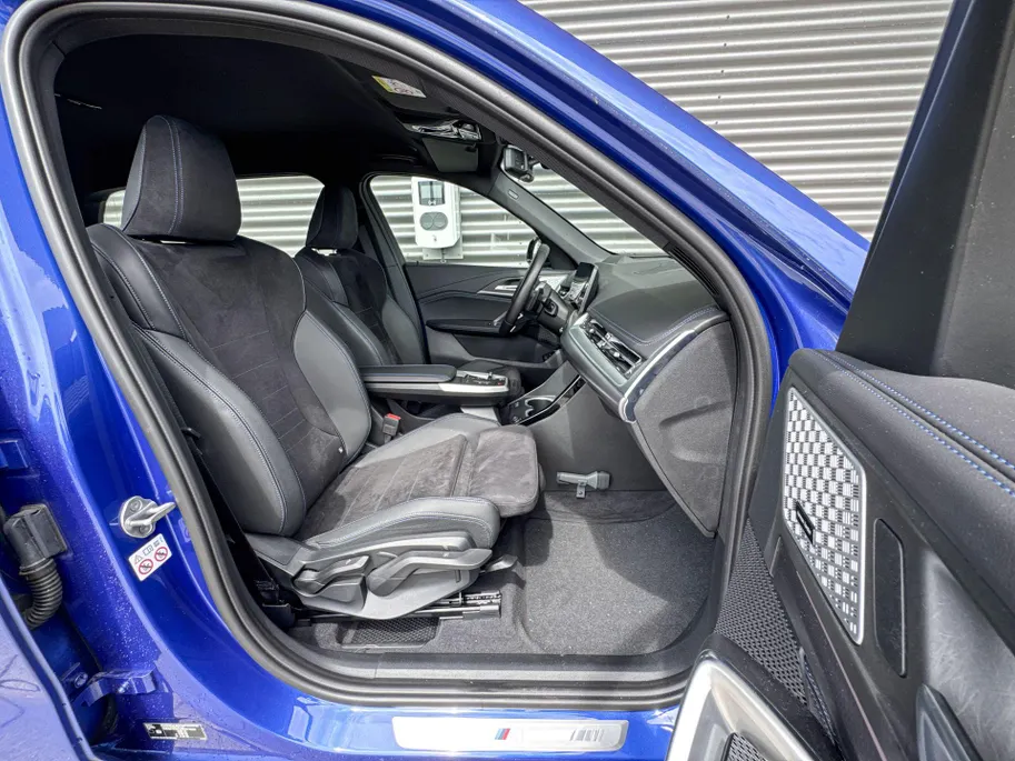 BMW X1 xDrive23i