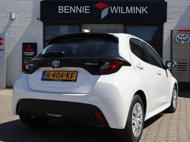 Toyota Yaris 1.5 Hybrid Active | Camera | Apple Carplay Android Auto (34000km