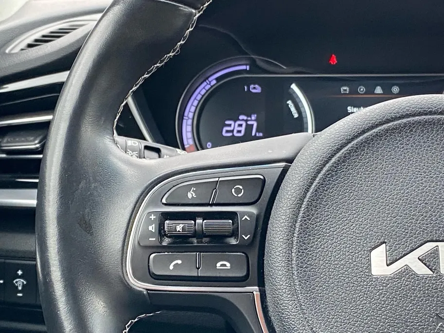 Kia e-Niro Edition 64 kWh | Navigatie | Climate control | Parkeer camera | Stoel + Stuurverwarming