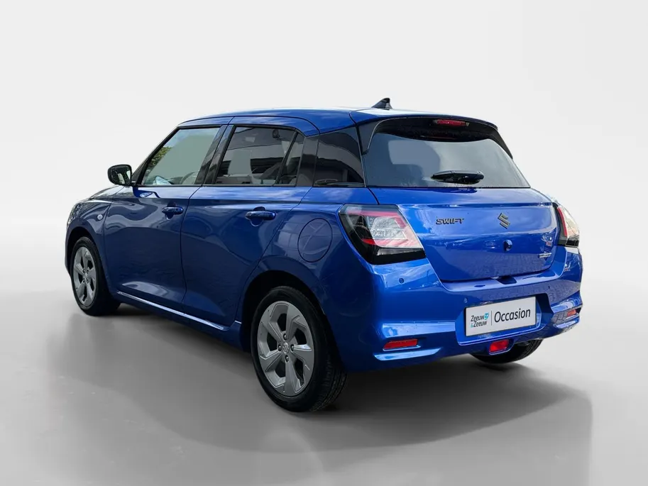 Suzuki Swift 1.2 Select Smart Hybrid | NU €2.200.- KORTING | Stoelverwarming | Lichtmetalen velgen | Navigatie | meerprijs kleur € 699,-