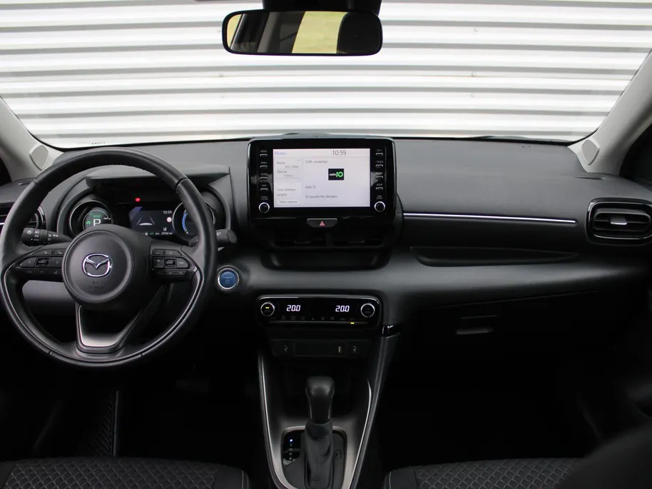 Mazda 2 Hybrid 1.5 Agile | Comfort pakket | 15' LM | Stoelverwarming | Apple Carplay / Android Auto |