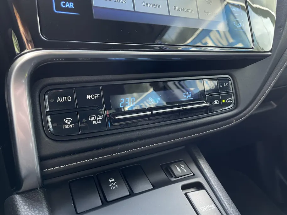 Toyota Auris 1.8 Hybrid CVT Active / Allseasonbanden / Climate en cruisecontrol! /