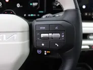 Kia EV4 GT-PlusLine 81.4 kWh | Schuifdak | Stuur-/stoelverwarming + ventilatie | Camera rondom | Elek. stoelverstelling | Leer | HUD | LED | 19' LM |