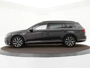 Volkswagen Passat 1.4 TSI 218pk DSG PHEV GTE Business · Camera · Wegklapbare Trekhaak · Apple/Android Car Play · P-Sensoren · 17'' Inch ·