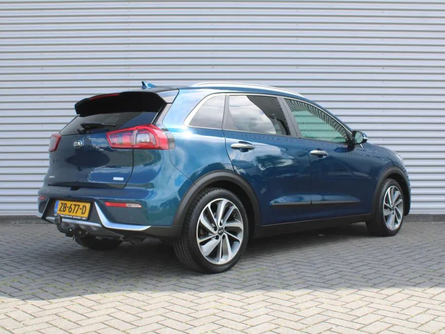 Kia Niro 1.6 GDi Hybrid ExecutiveLine | Trekhaak | Stuur-/stoelverwarming + ventilatie | Camera | Cruise adapt. | 18' LM | Leer | JBL audio |