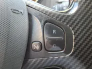 Renault Captur 0.9 TCe Xmod airco (automatisch) , navi , trekhaak , stoelverwarming , cruise , tel , usb , lm velgen .